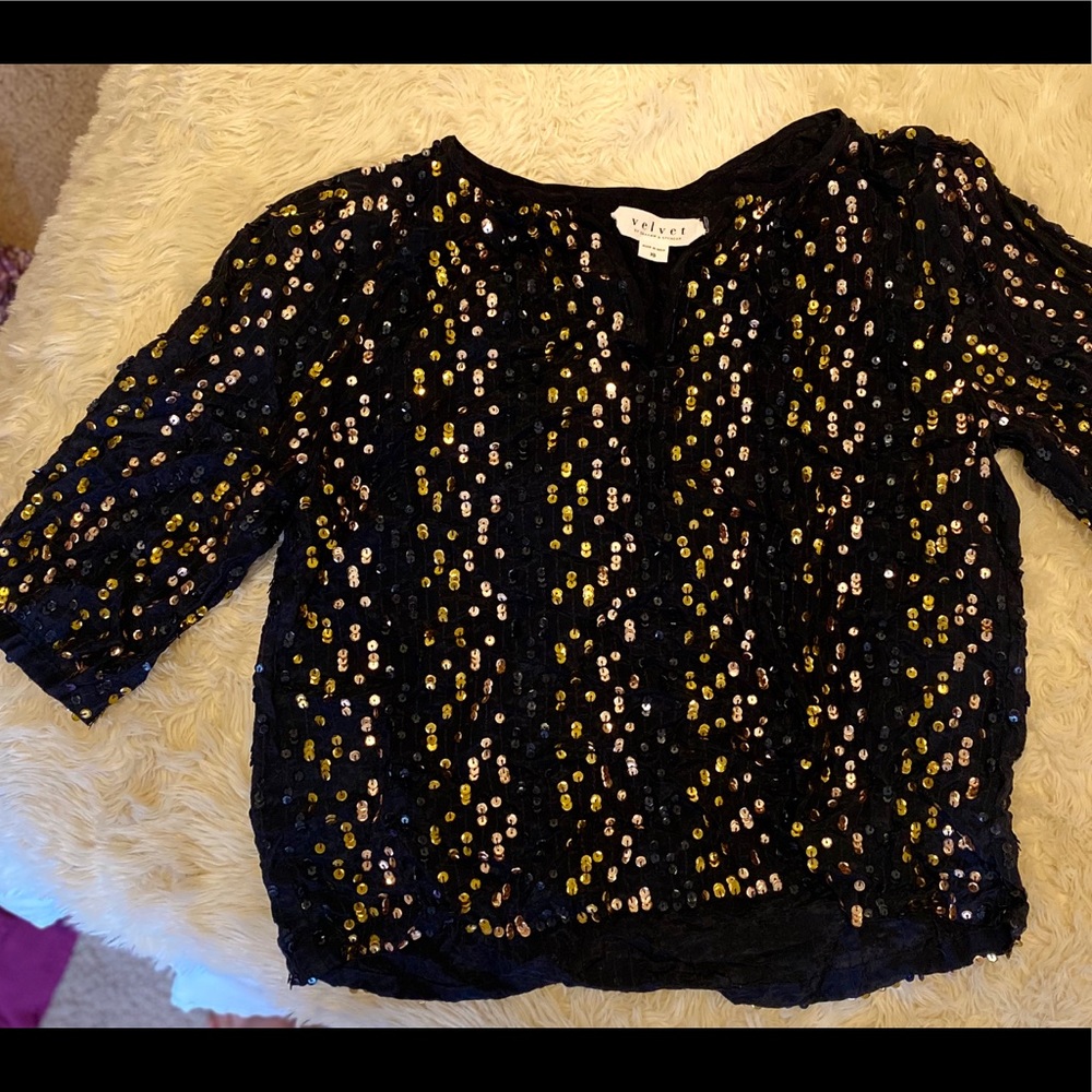VELVET - Graham&Spencer sequin top